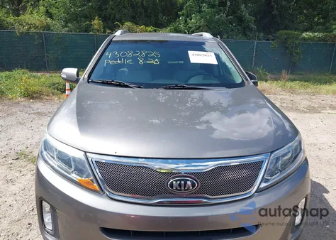 2015 Kia Sorento Lx z USA, uszkodzony, nr VIN 5XYKTCA66FG611139